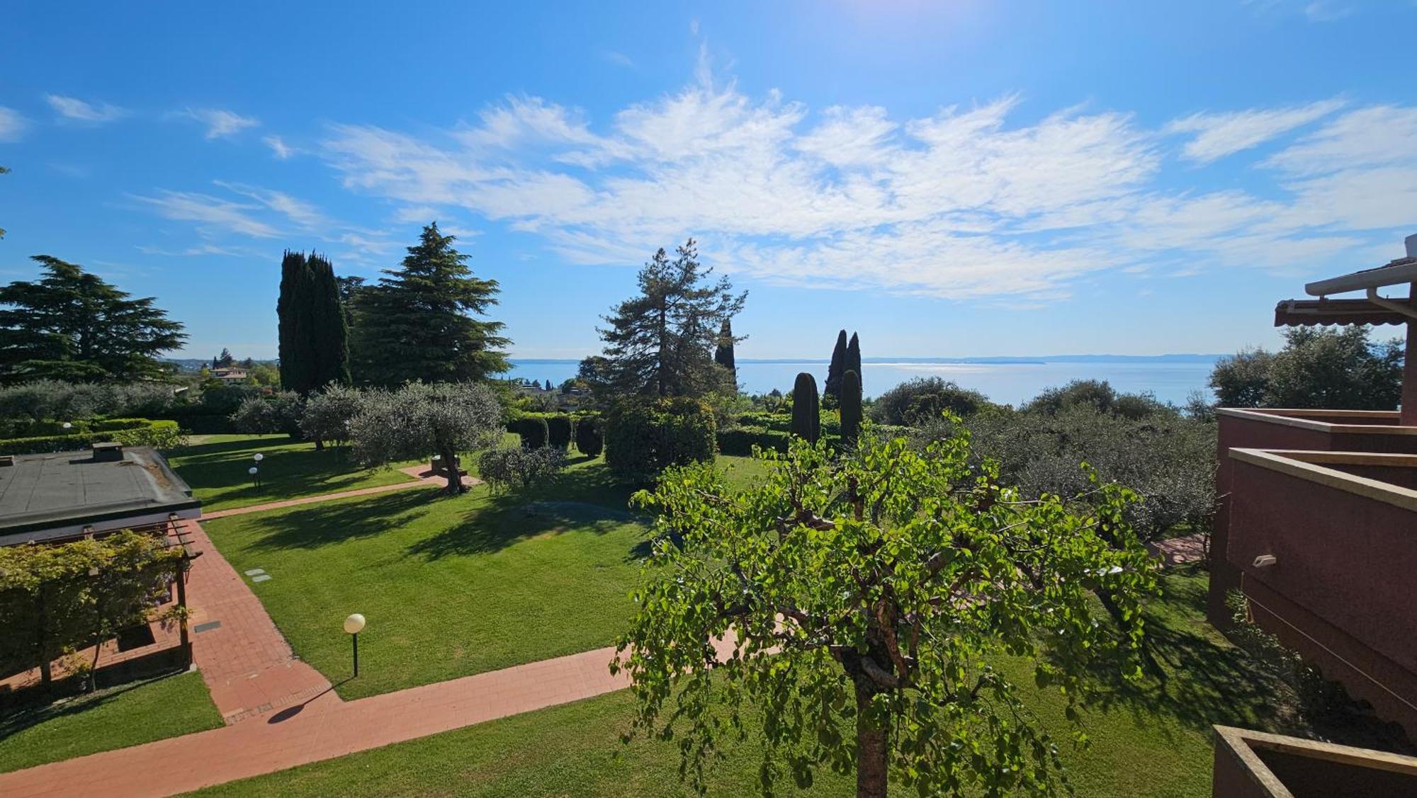 Apartments Blue View - Residence Casetto Bardolino - Regarda Travel Dış mekan fotoğraf